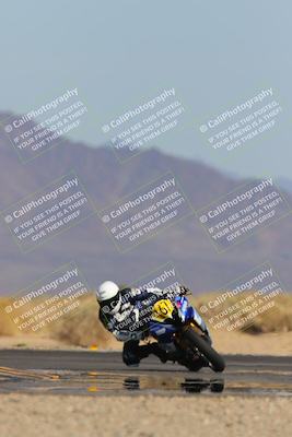 media/Mar-22-2025-CVMA (Sat) [[462c0ffedb]]/Race 13-Amateur Supersport Middleweight/